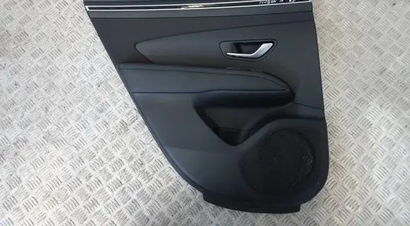 Hyundai Tucson IV NX4 Coupe rear side trim panel 83370-N7010