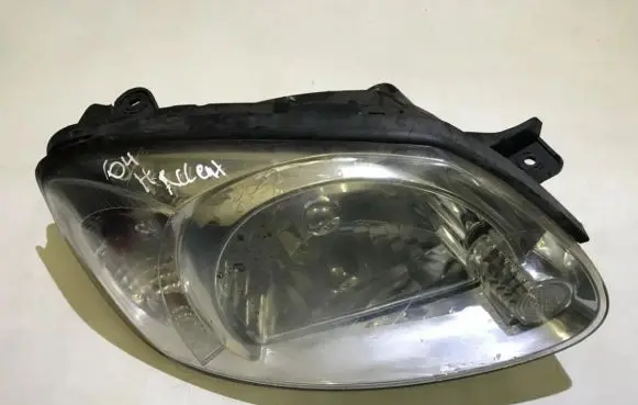 Hyundai Accent Headlight/headlamp