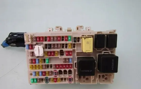 Nissan X-Trail T33 Fuse box set 243506RA1B 3C311785