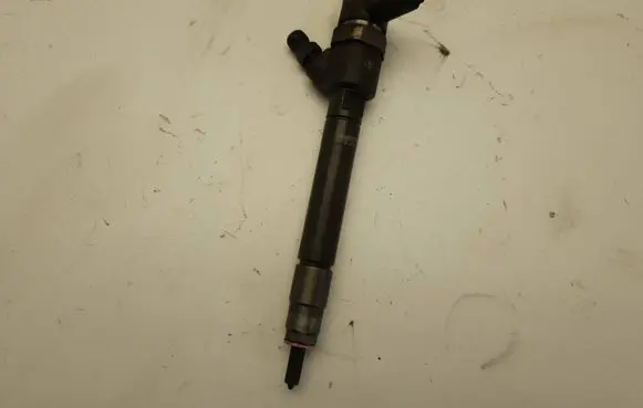 Volvo XC90 Fuel injector 30750283 80250283
