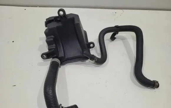 Mercedes-Benz GLK (X204) Power steering fluid tank/reservoir A0004602283