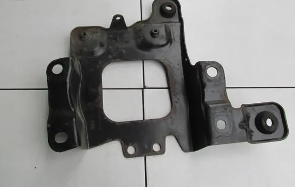 Ford C-MAX I Battery bracket 3M5R6K034AG