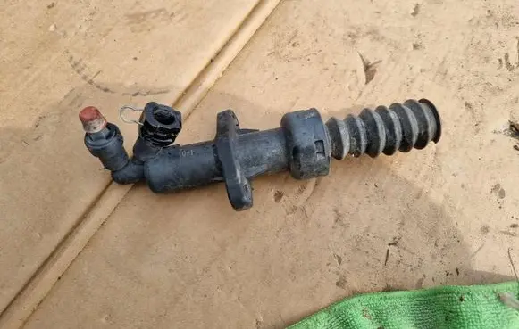 Peugeot Partner Clutch slave cylinder 