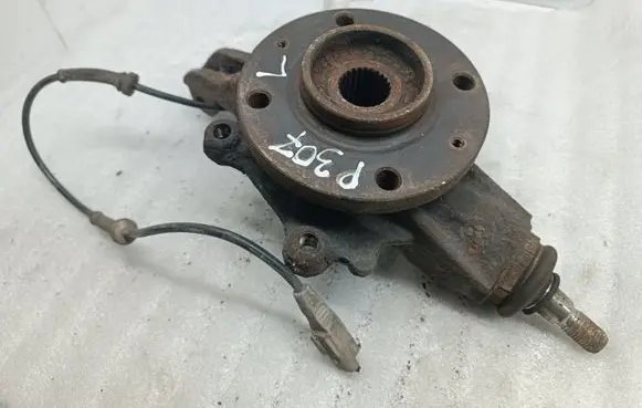 Peugeot 307 Front wheel hub