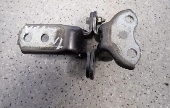 Front door hinge set