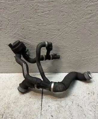 Mercedes-Benz CLS C218 X218 Engine coolant pipe/hose A2125012684 A2125016184 A2128305096