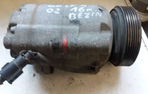Volkswagen Golf IV Air conditioning (A/C) compressor (pump)