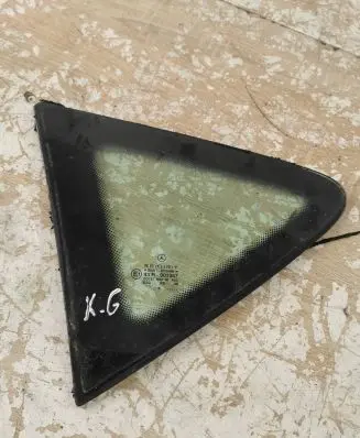 Mercedes-Benz A W168 Rear vent window glass 43R001057 DOT27M23100AS2