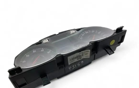 Volkswagen PASSAT B6 Speedometer (instrument cluster) 3C0920870PX
