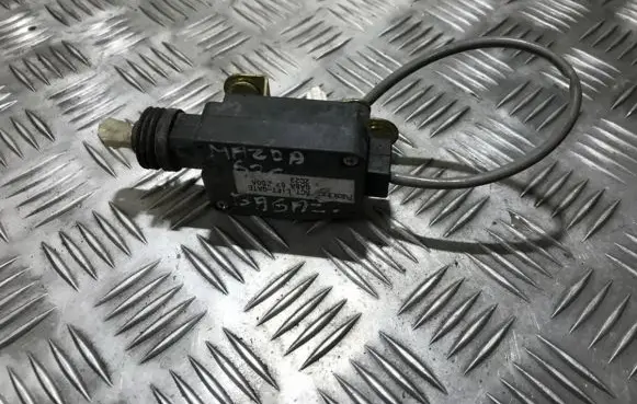 Mazda 626 Central locking motor ga8a62350a 2c23