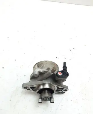Opel Combo D Vacuum pump
