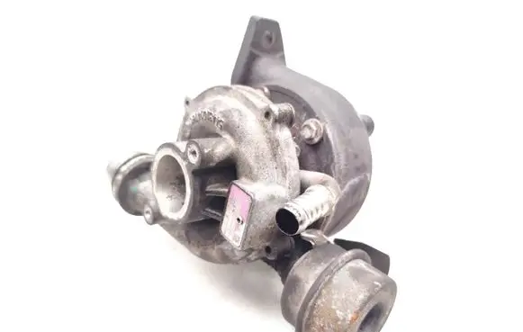 Nissan Juke I F15 Turbo 82728404 14256RH82728404