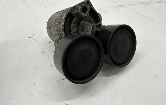 BMW 6 F12 F13 Generator/alternator belt tensioner 7810807