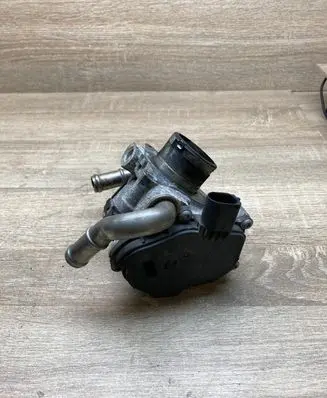 Volkswagen PASSAT B8 EGR valve 203612105