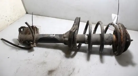 Mitsubishi Outlander Front shock absorber with coil spring