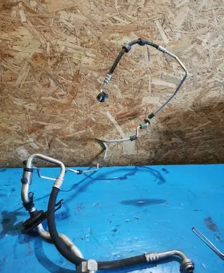Air conditioning (A/C) pipe/hose