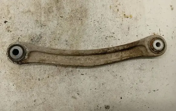 Volkswagen Touareg II Rear control arm 7L0505376A