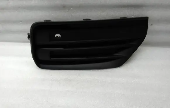 Volvo XC90 Front bumper lower grill 31663513 31604566