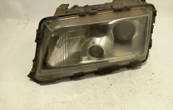 Audi A8 S8 D2 4D Headlight/headlamp 1305235230