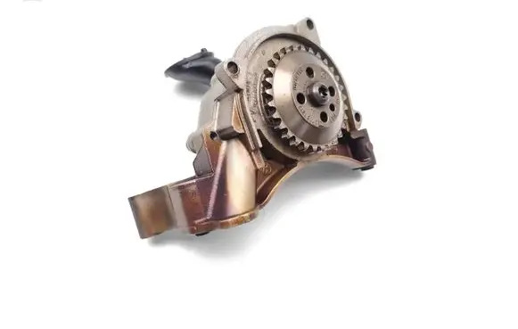 Volkswagen Golf VI Oil pump 03C105Q 03C115121J