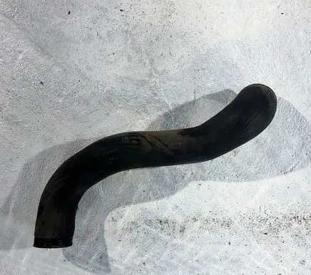 Volvo V70 Intercooler hose/pipe 30645937