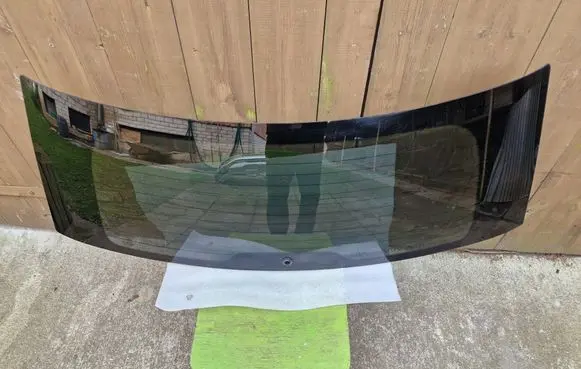 Ford Explorer V Rear windscreen/windshield window 