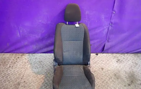 Toyota Yaris Front driver seat 