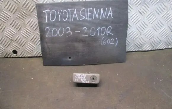 Ford S-MAX Voltmeter 