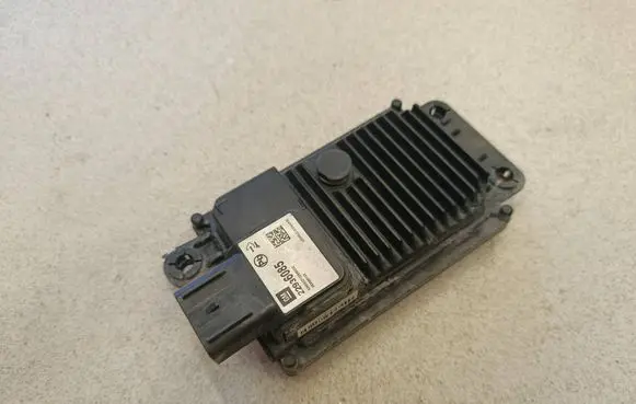 Volvo V60 Distronic sensor radar 28085610