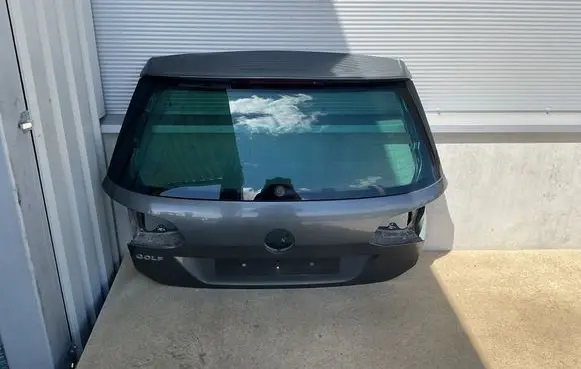 Volkswagen Golf VII Tailgate/trunk/boot lid LR7H