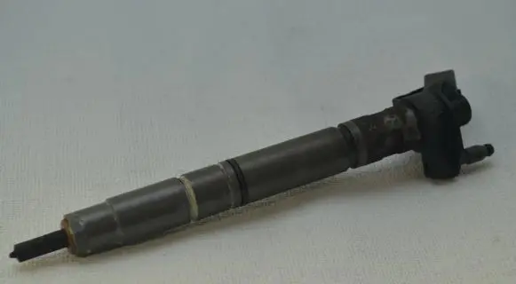 Audi A6 S6 C7 4G Fuel injector 059130277CD 0445117022
