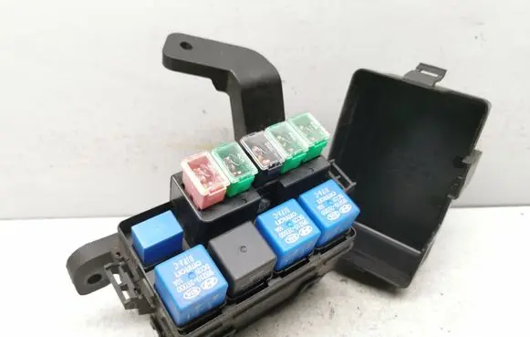 Hyundai Santa Fe Fuse module N914262B32302