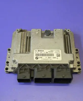 Mini One - Cooper Coupe R56 Engine control unit/module 7607685 0261S06125