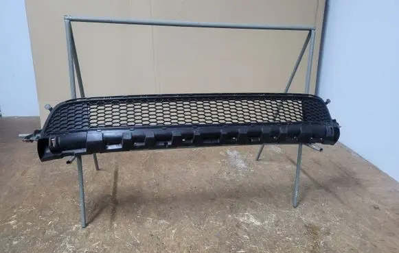 Renault Trafic III (X82) Front bumper lower grill 622544919R