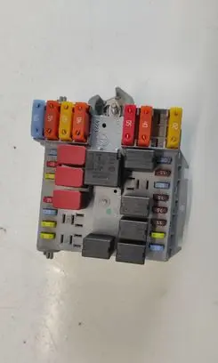 Alfa Romeo 159 Fuse module 50510968 57657