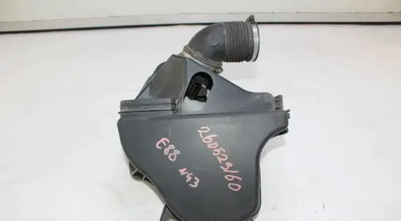 BMW 3 E90 E91 Air filter box 7567175 1023080S01