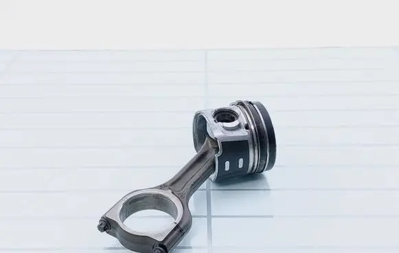 Volvo V50 Piston with connecting rod 75L1014
