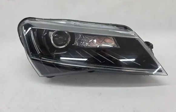 Skoda Superb B8 (3V) Headlight/headlamp 3V1941018A