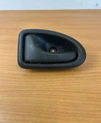 Renault Trafic III (X82) Front door interior handle 96012221 7700423887
