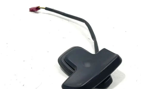 Mercedes-Benz C W204 Steering wheel buttons/switches A2048703358 306602140162 33489204