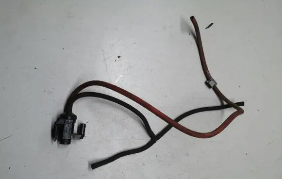 BMW 5 F10 F11 Vacuum valve 8570591