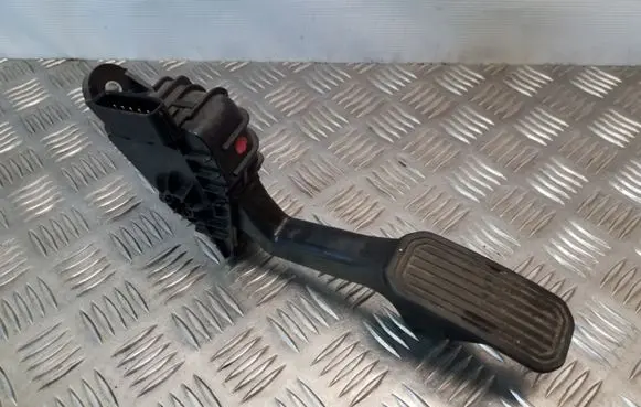 Toyota Land Cruiser (J120) Accelerator throttle pedal 7812060350 1988003020