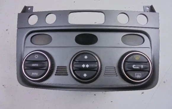 Alfa Romeo GTV Air conditioning/heating control unit 01560513720