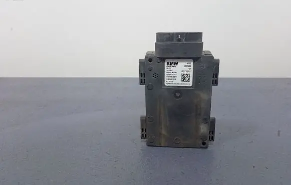 BMW 7 F01 F02 F03 F04 Blind spot module 6881203