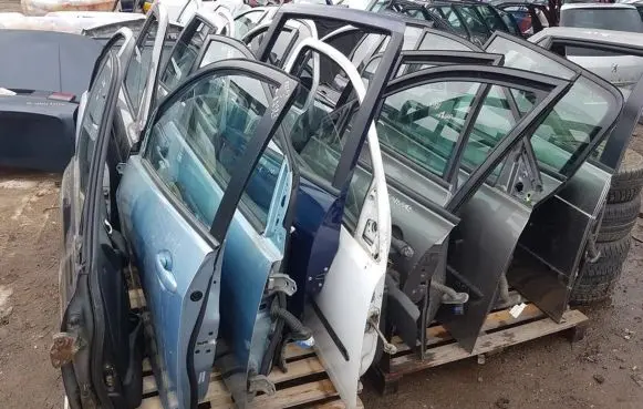 Honda Accord Front door juodos