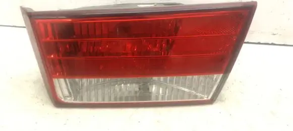 Hyundai Sonata Tailgate rear/tail lights