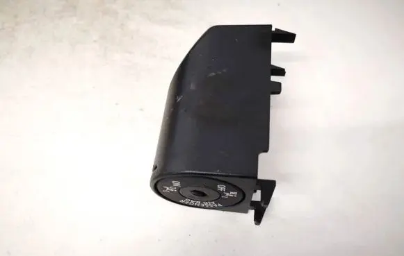 Passenger airbag on/off switch