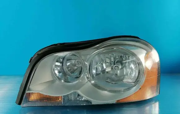 Volvo XC90 Headlight/headlamp 30698813 P28GDLLHDLH 8990298