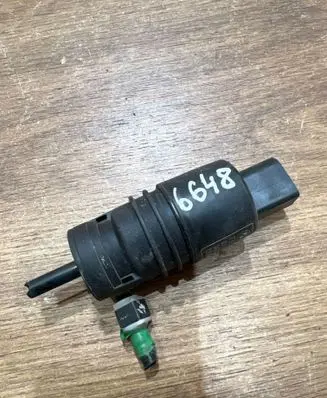 BMW 3 E90 E91 Windscreen/windshield washer pump 7302588