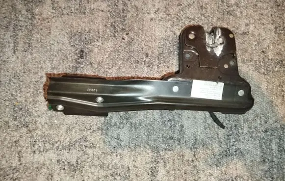 Audi TT Mk1 Tailgate/trunk/boot lock/catch/latch 8N0827505C 020541000 53331